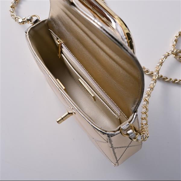 2026131222442229 880